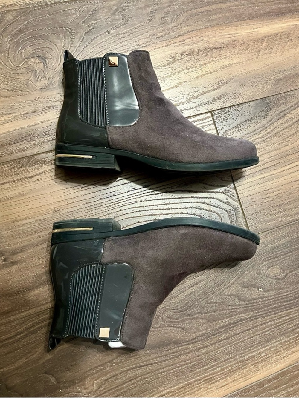 Ladies’ Grey Suede Chelsea Boots